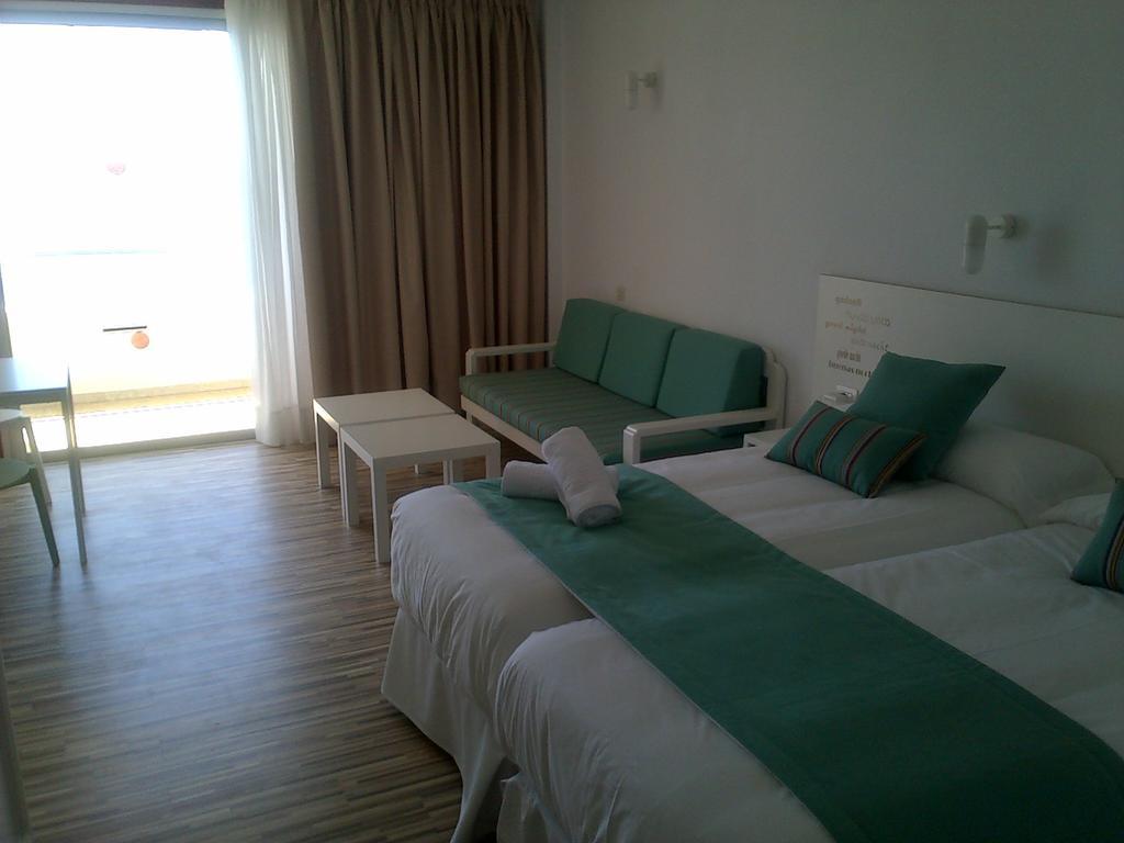 Apartamentos Luz Playa Las Palmas de Gran Canaria Room photo
